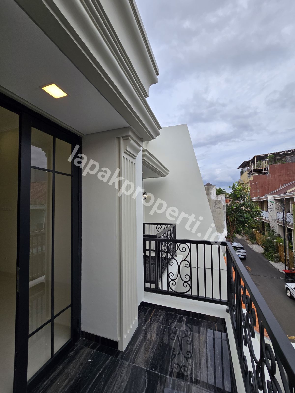 Foto Rumah Baru Dekat Mall Arion Di Rawamangun Jakarta Timur - 12