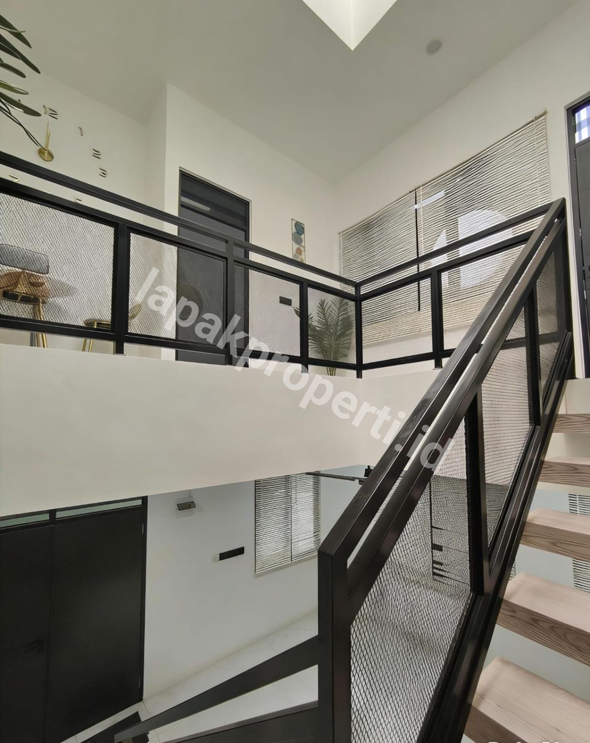 Foto Dijual Rumah Secondary Siap Huni Di Duren Sawit Jakarta Timur - 10