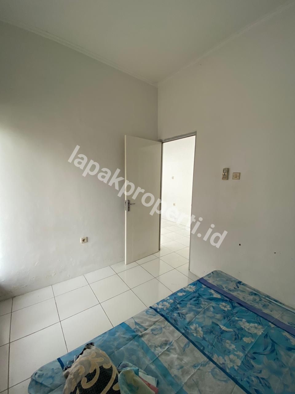 Foto Dijual Rumah gandeng Siap Huni di Karawang - 7