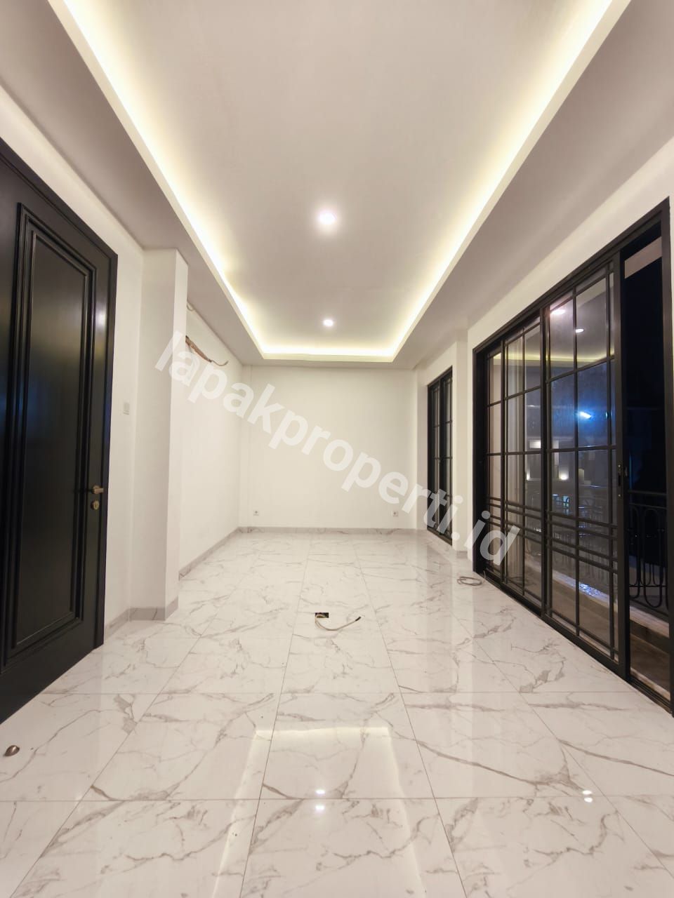 Foto RUMAH BARU DALAM CLUSTER STRATEGIS di PESANGGRAHAN JAKARTA SELATAN - 10