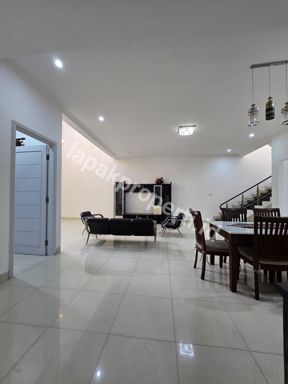 Foto Dijual Rumah Secondary Akses Jalan Lebar Di Duren Sawit Jakarta y - 9