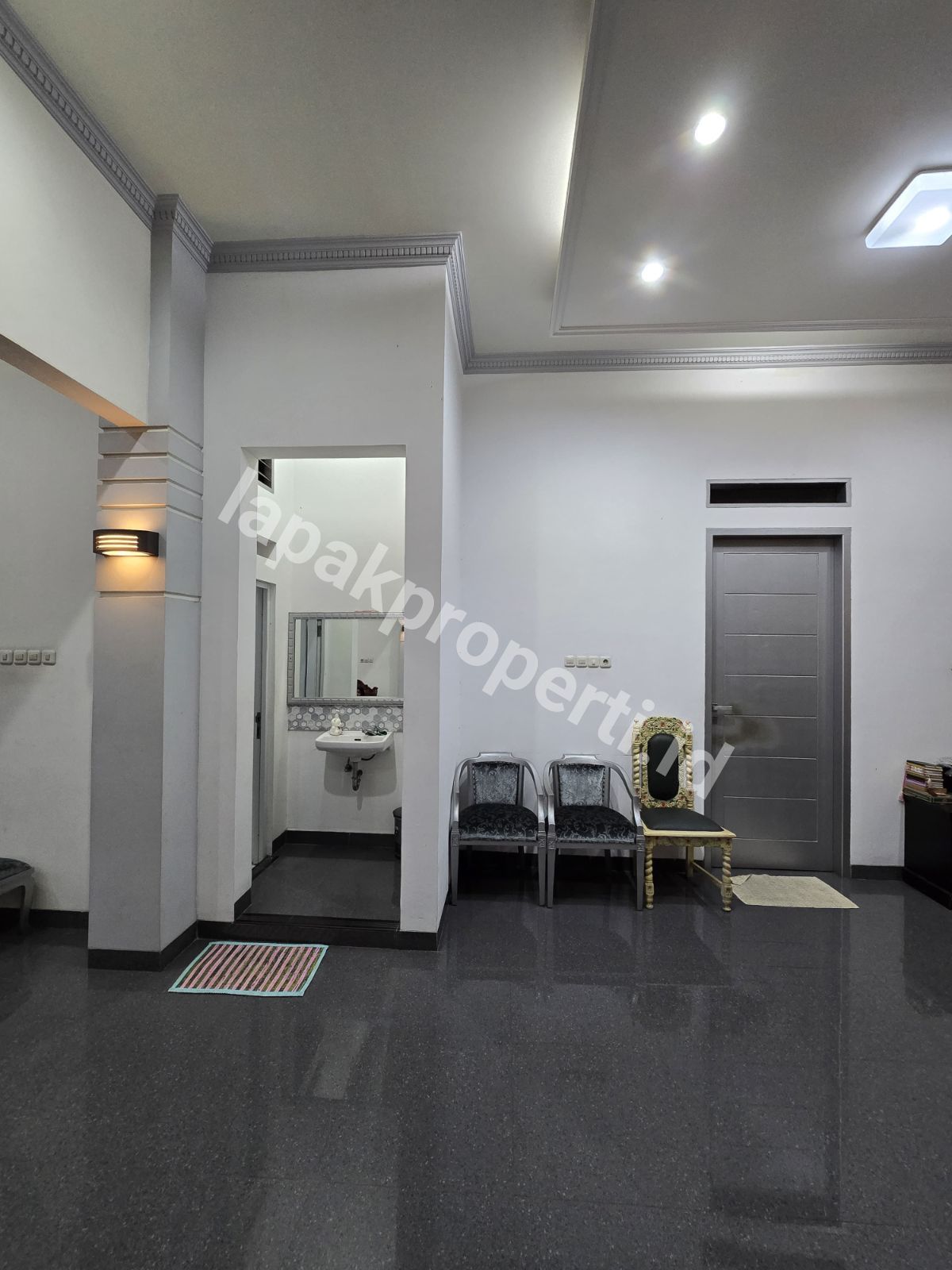 Foto TURUN HARGA Rumah Second Dalam Komplek Di Pondok Kelapa Jakarta Timur - 14