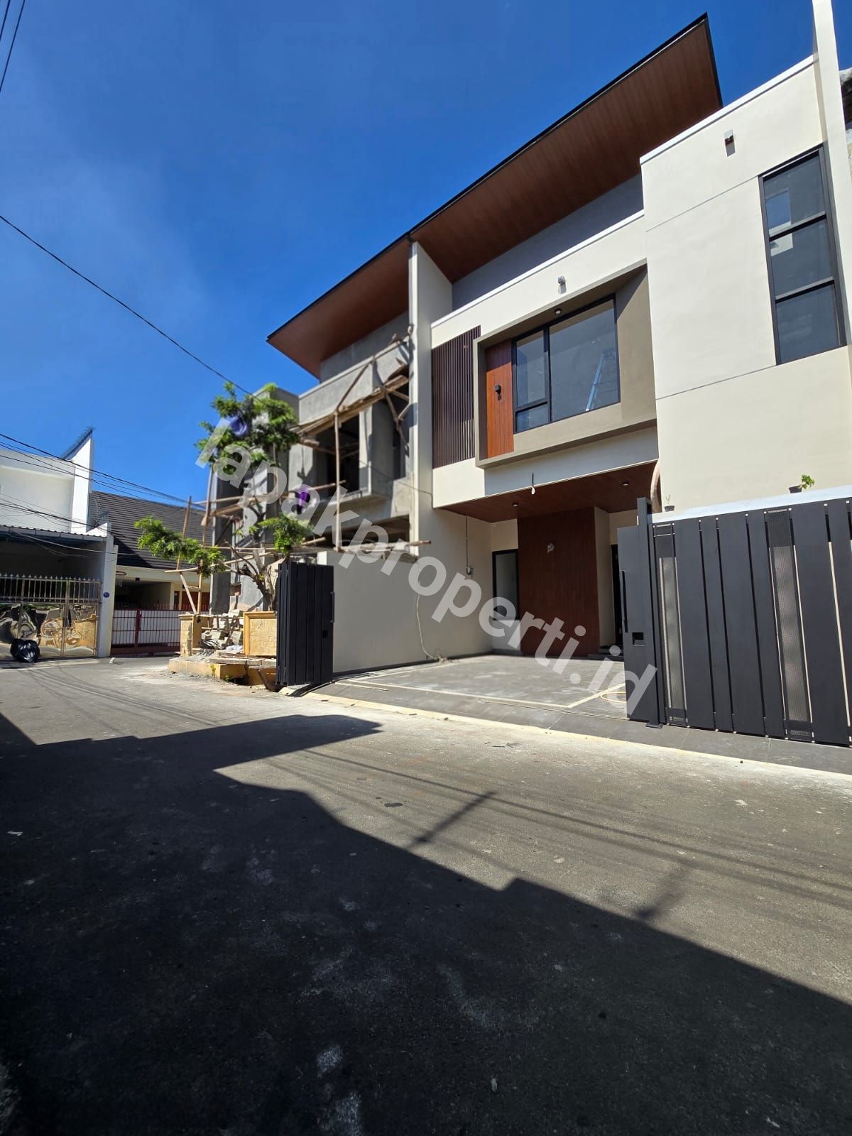 Foto Dijual Rumah Baru Dalam Komplek Di Rawamangun Pulo Asem Jakarta Timur - 2