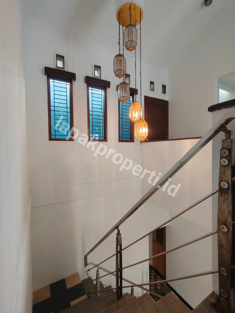 Foto Rumah Secondary Dalam komplek Di Jatibening Bekasi - 4