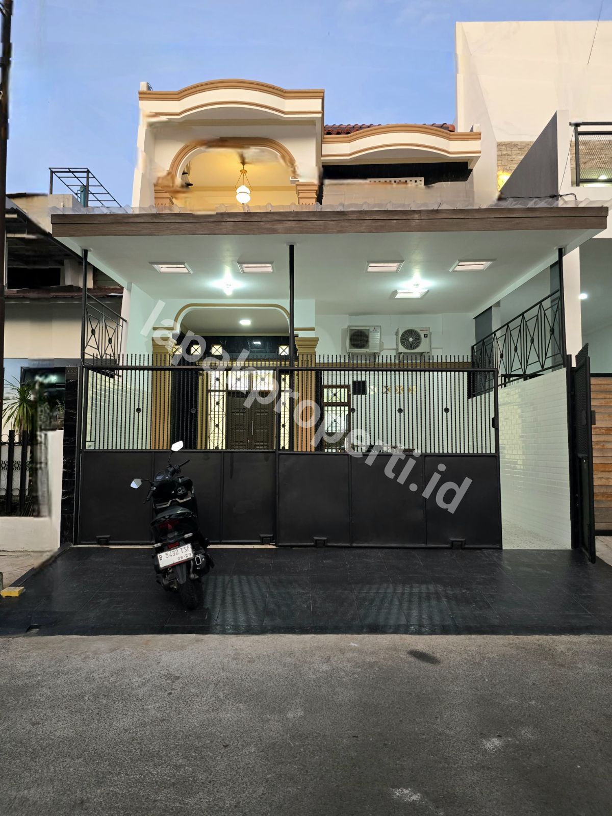 Turun Harga Rumah Dalam Komplek Full Renovasi Siap Huni