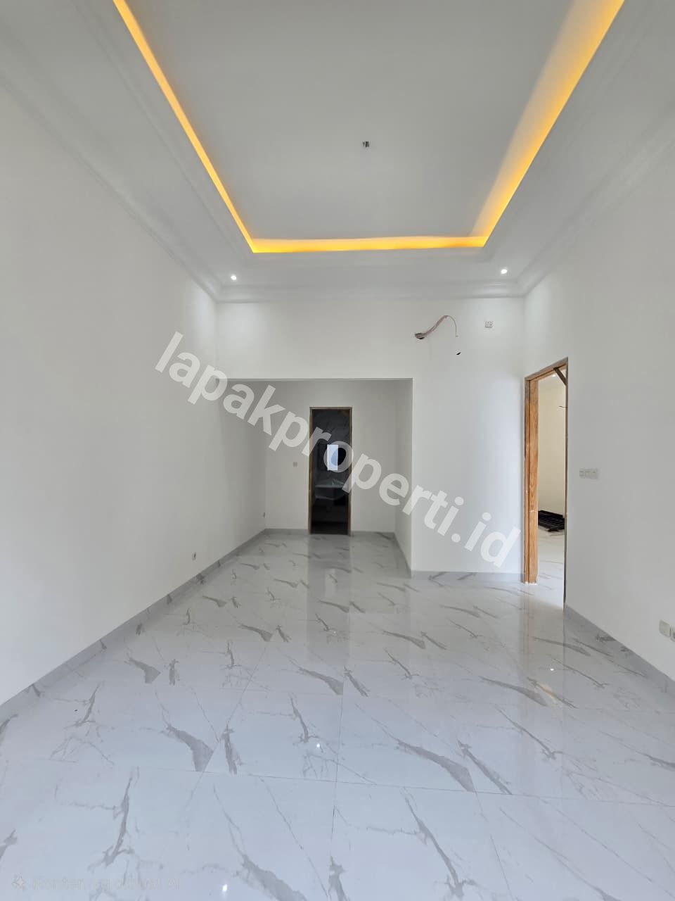 Foto Dijual Rumah Baru Dalam Komplek Tenang Di Duren Sawit Jakarta Timur - 5