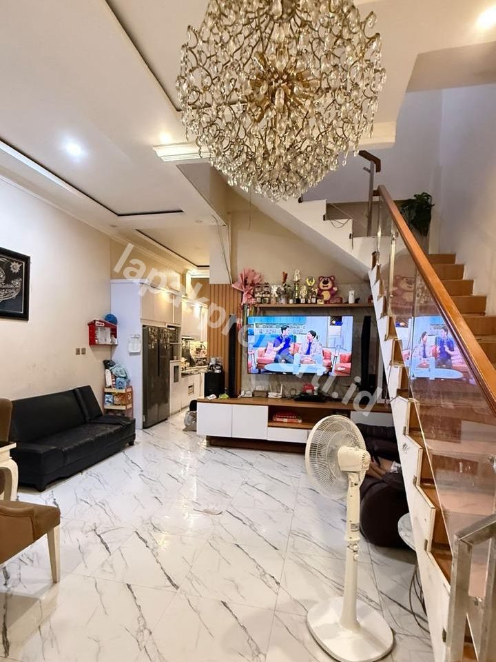 Foto Dijual Rumah Semi Furnished Akses Motor Dekat RS Persahabatan Di Pisangan Timur - 4