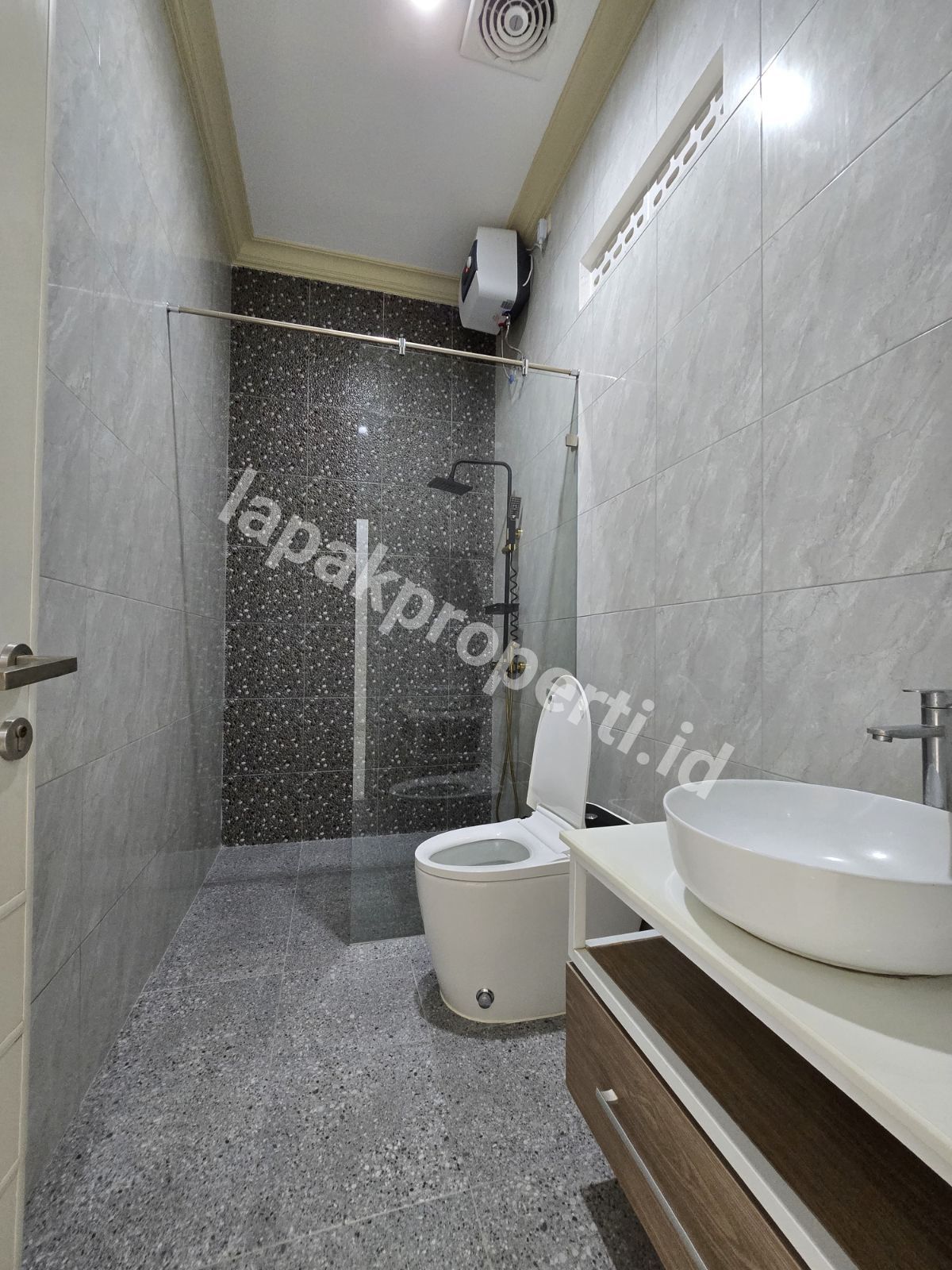 Foto Turun Harga Rumah Dalam Komplek Full Renovasi Siap Huni - 13