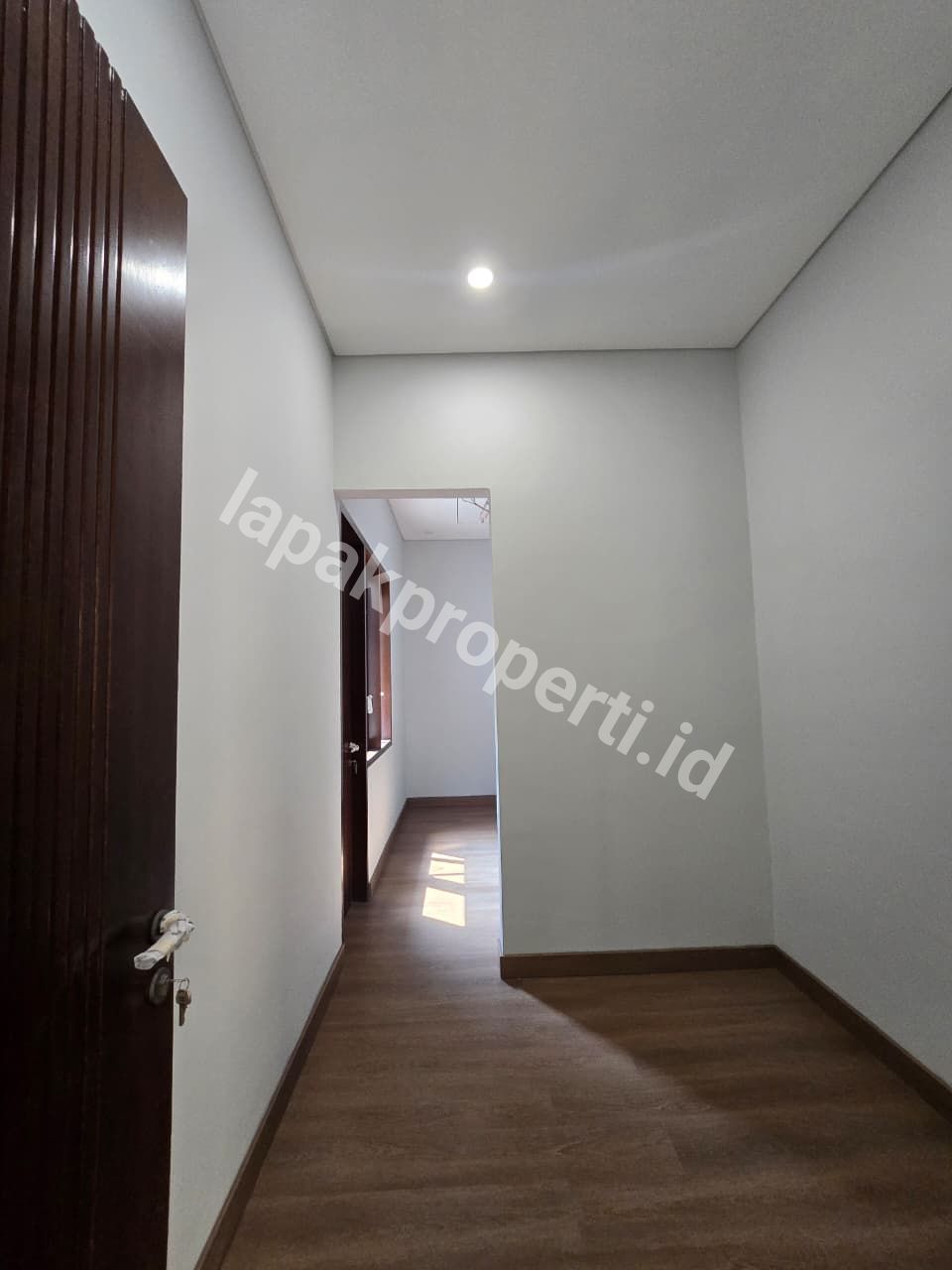 Foto Dijual Rumah Baru Design Modern Minimalis Di Cempaka Putih Jakarta Pusat - 11