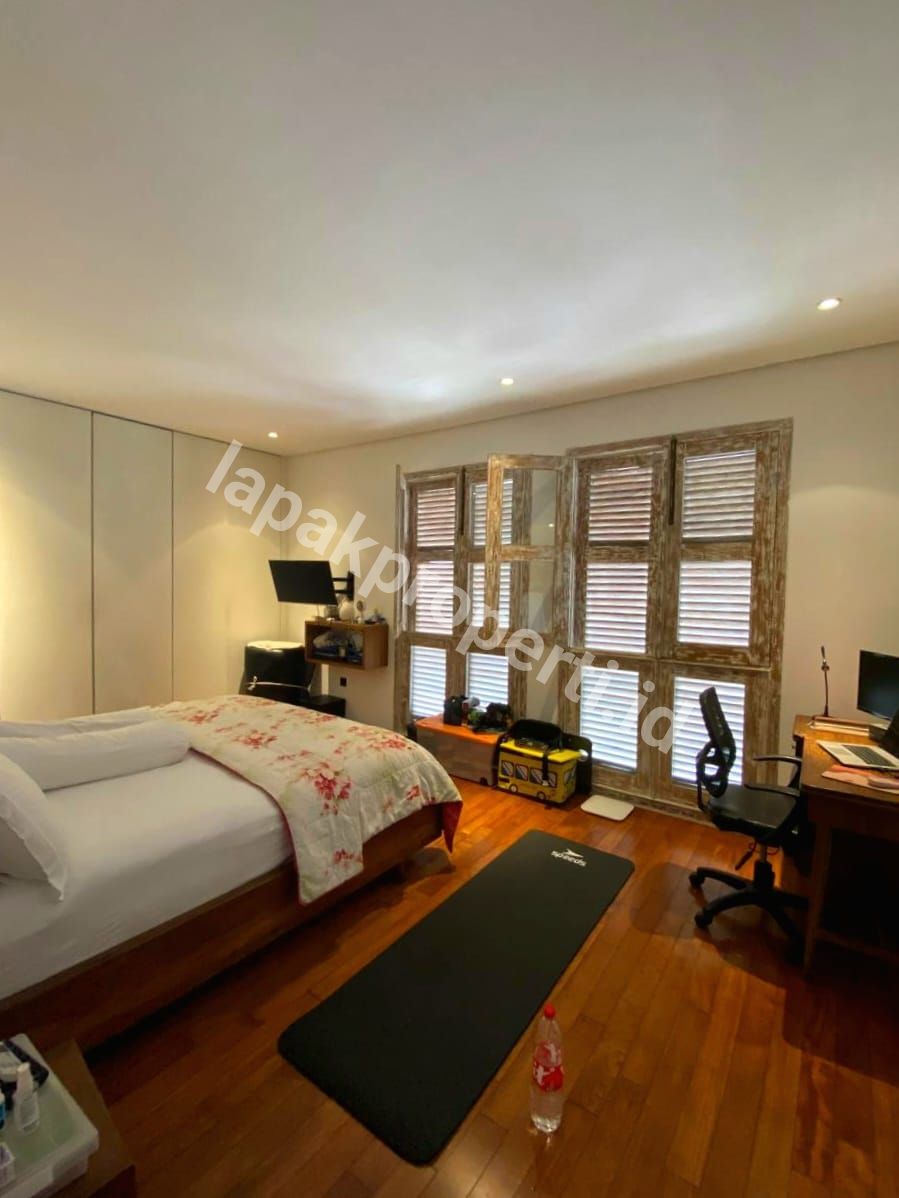 Foto Rumah Modern Siap Huni di Pulomas Jakarta Timur - 10