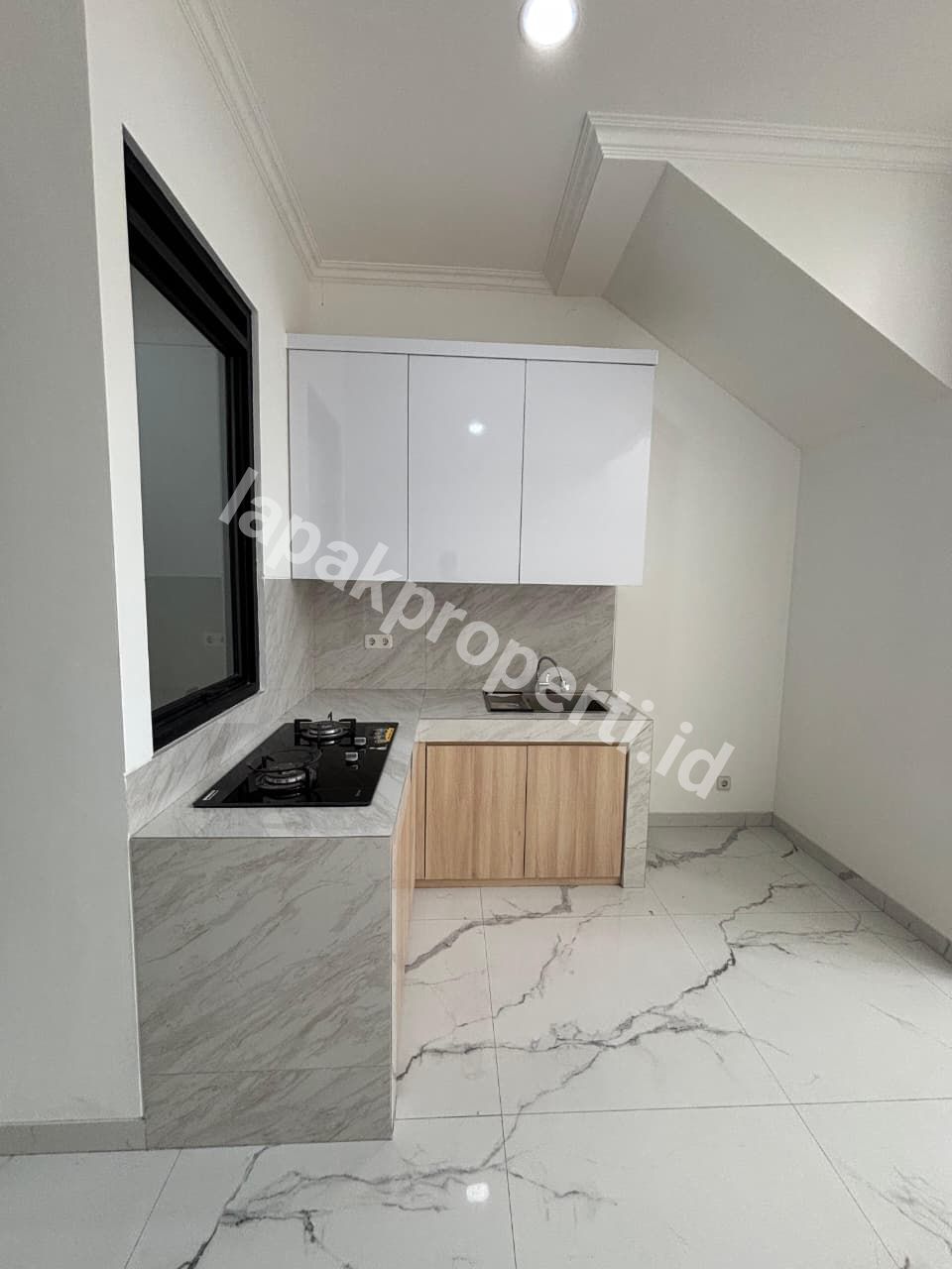 Foto Dijual Rumah Baru Siap Huni Di Cempaka Putih Jakarta Pusat - 5