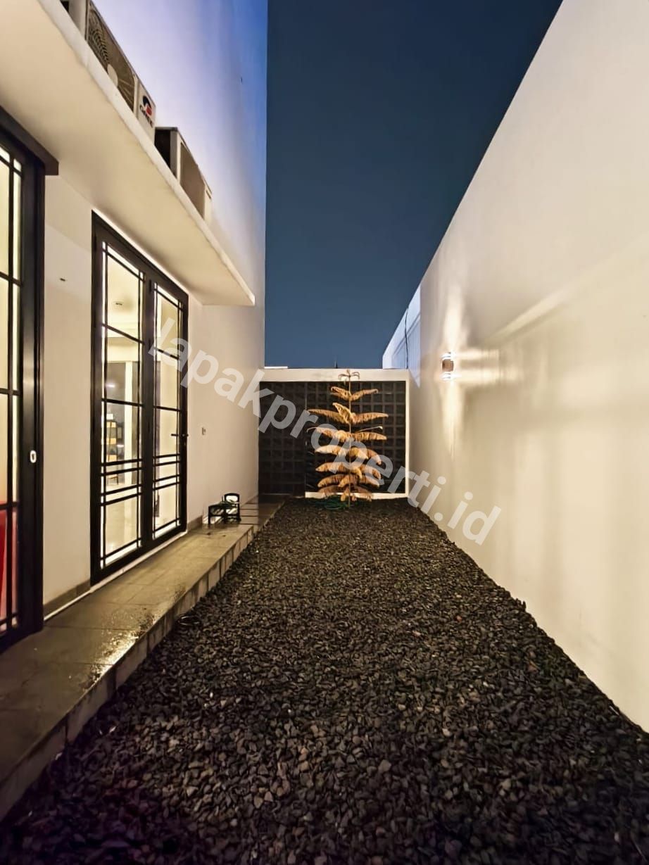 Foto RUMAH BARU DALAM CLUSTER STRATEGIS di PESANGGRAHAN JAKARTA SELATAN - 6