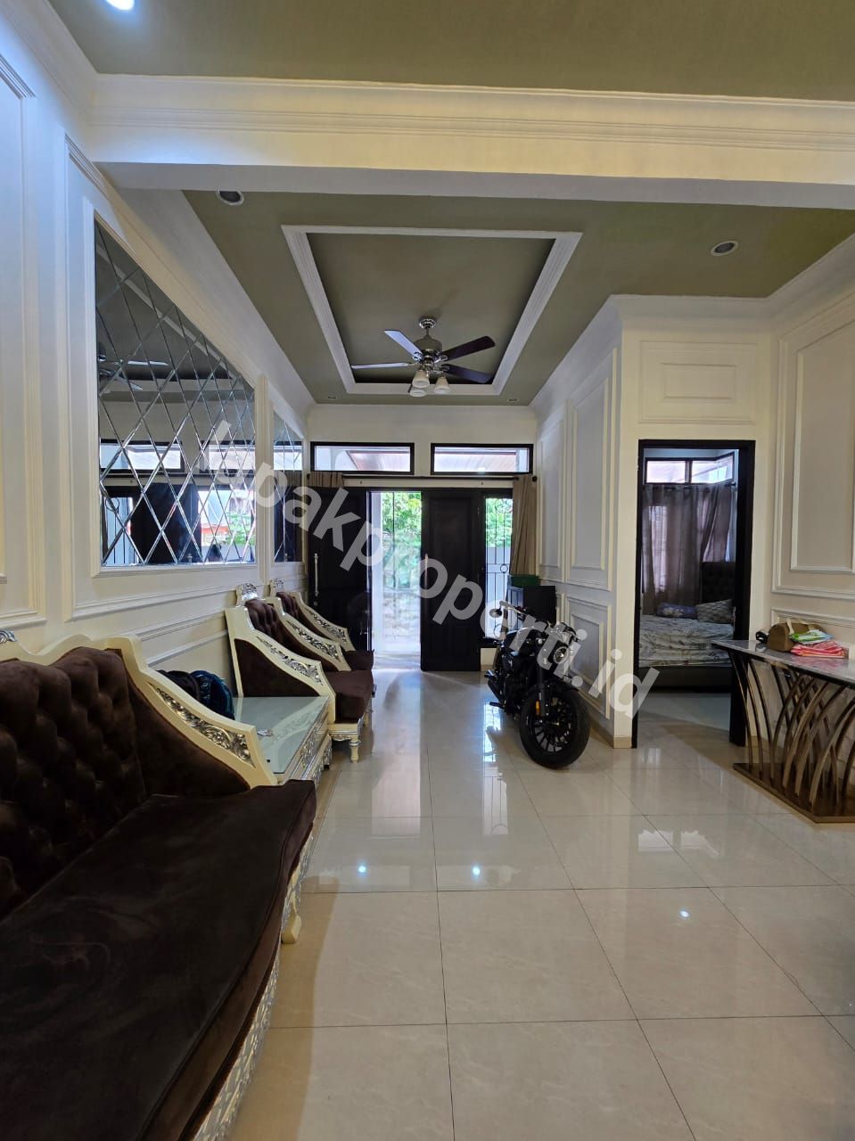 Foto Turun Harga Rumah Semi Furnished Dalam komplek Di Duren Sawit Jakarta Timur - 6