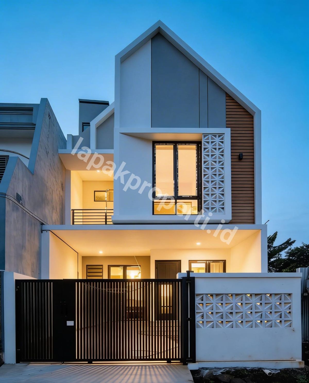 Foto Dijual Rumah Baru 3 lantai Komplek Di Pondok Bambu Jakarta Timur - 1