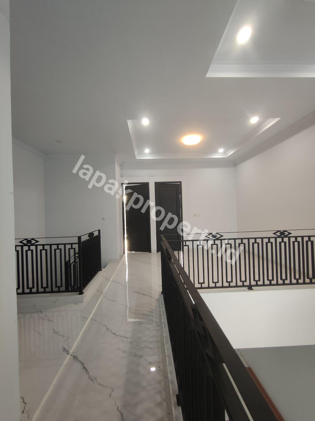 Foto Dijual Rumah Baru Dalam Komplek Di Pondok Kelapa Jakarta Timur - 6