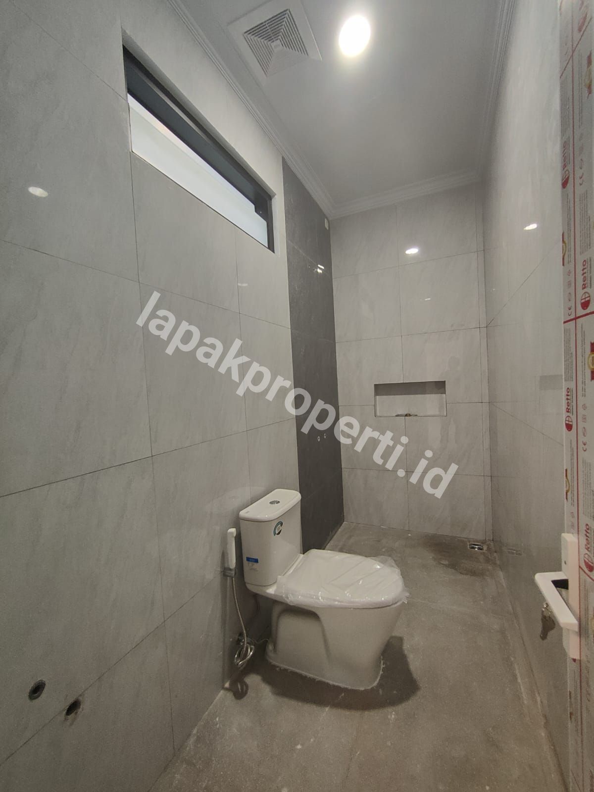 Foto Dijual Rumah Baru Dalam Komplek Di Pondok Kelapa Jakarta Timur - 15