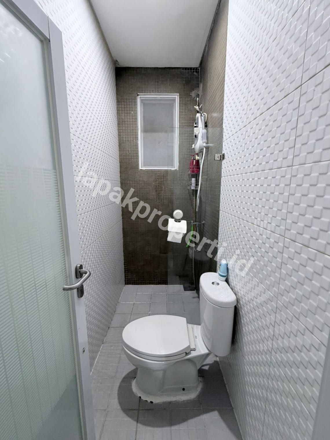 Foto Dijual Rumah Secondary Akses Jalan Lebar Di Dalam Komplek Billymoon Pondok Kelapa - 12