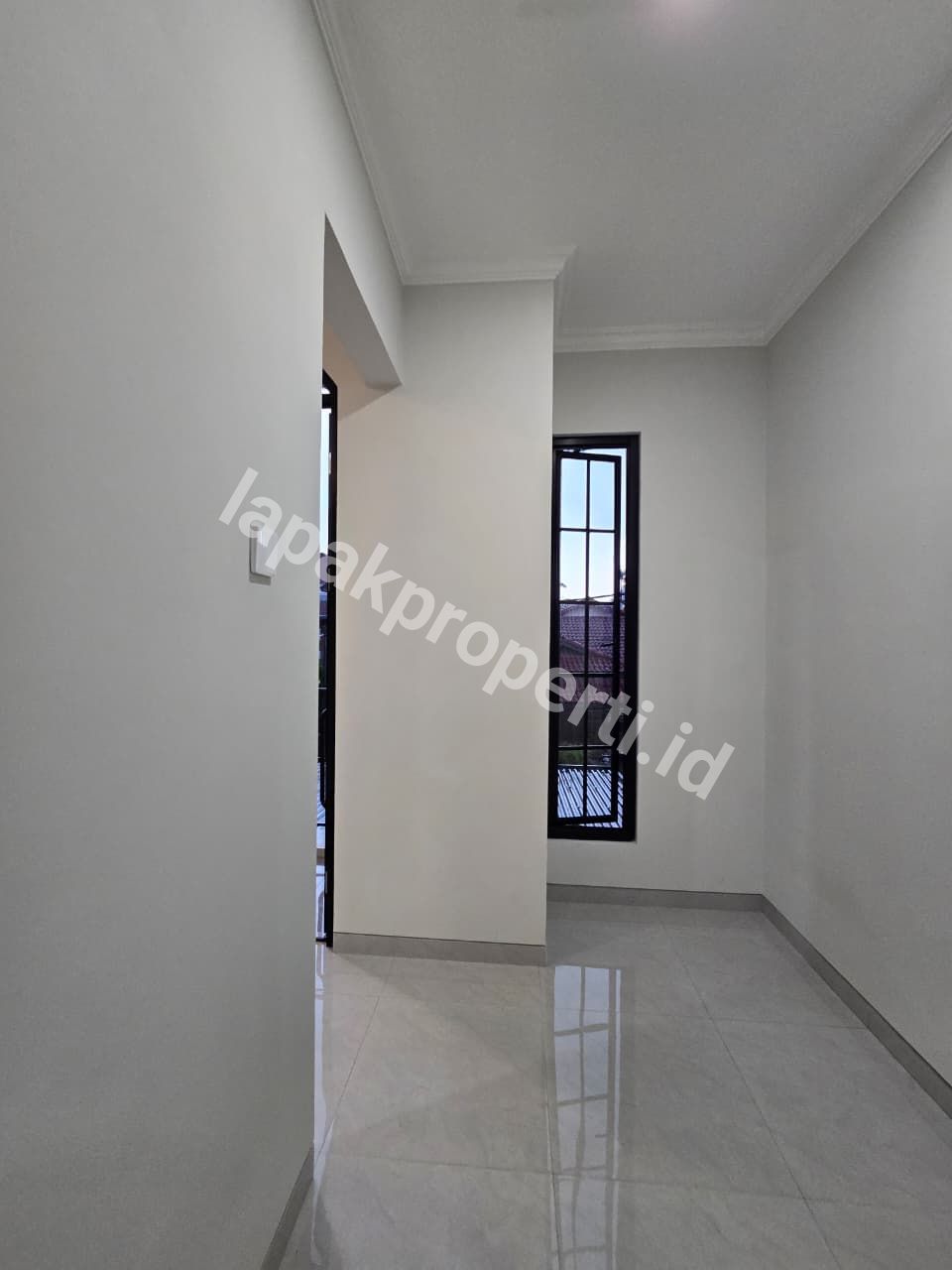 Foto Dijual Rumah Baru Dalam Komplek Mewah Di Billymoon Jakarta Timur - 15