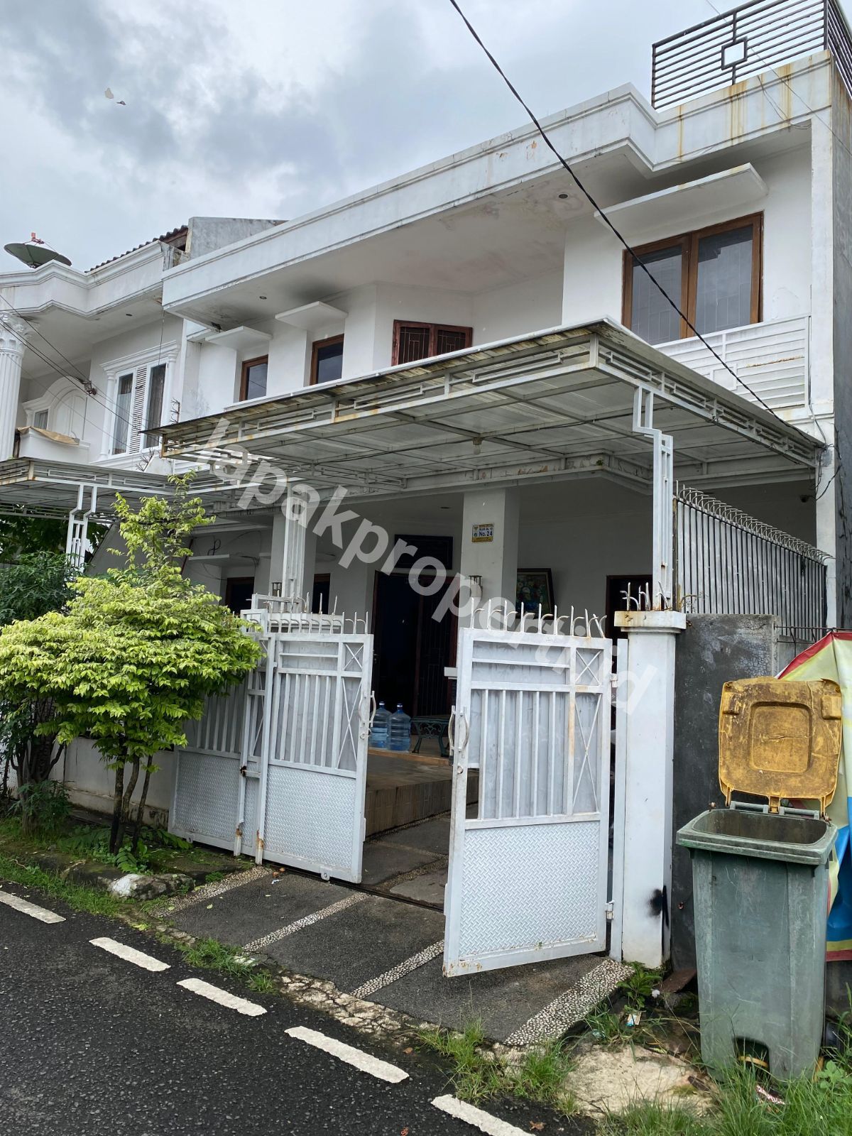 Foto Rumah Siap Huni dalam Komplek Di Pondok Kelapa Duren Sawit - 2