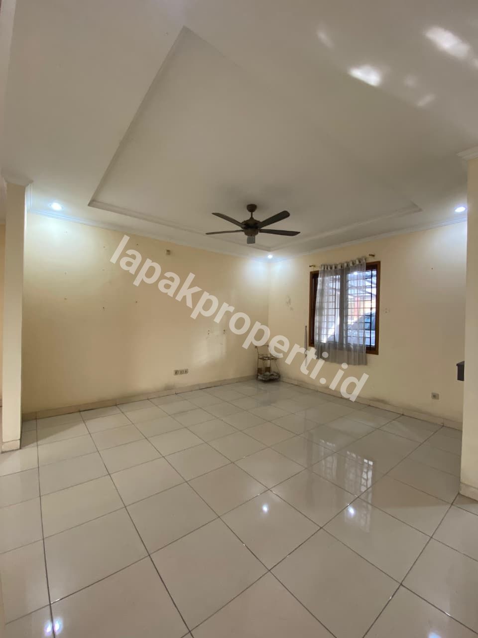 Foto RUMAH BAGUS DALAM KOMPLEK STRATEGIS di KALIMALANG DUREN SAWIT JAKARTA TIMUR - 8