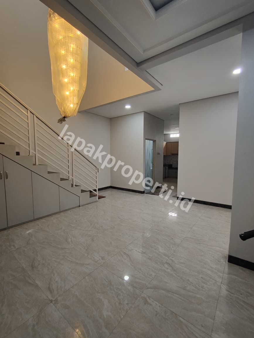Foto Rumah Dalam komplek Siap Huni Di Pondok Kelapa Jakarta Timur - 4