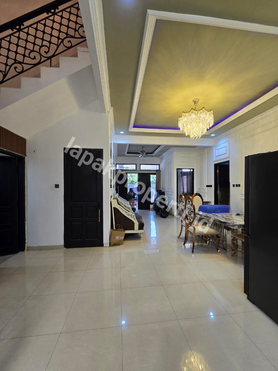 Foto Rumah Second Fully Furnished Dalam Komplek Di Duren Sawit Jakarta Timur - 7