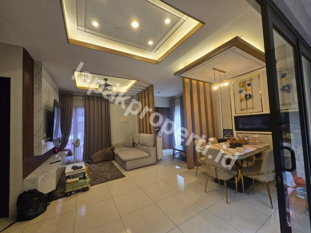 Foto Rumah Mewah Premium Posisi Hook Dalam Cluster Elite di Sumareccon Bekasi Utara - 11