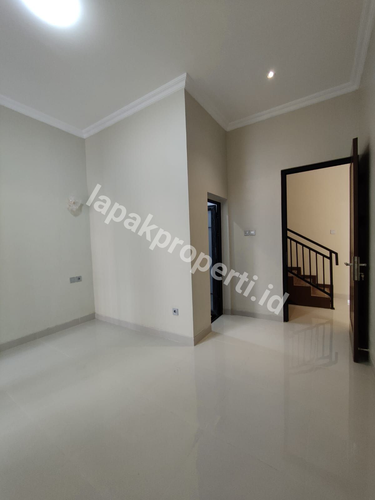 Foto Dijual Rumah Baru Dalam Komplek Siap Huni Di Pondok Kelapa Jakarta Timur - 9