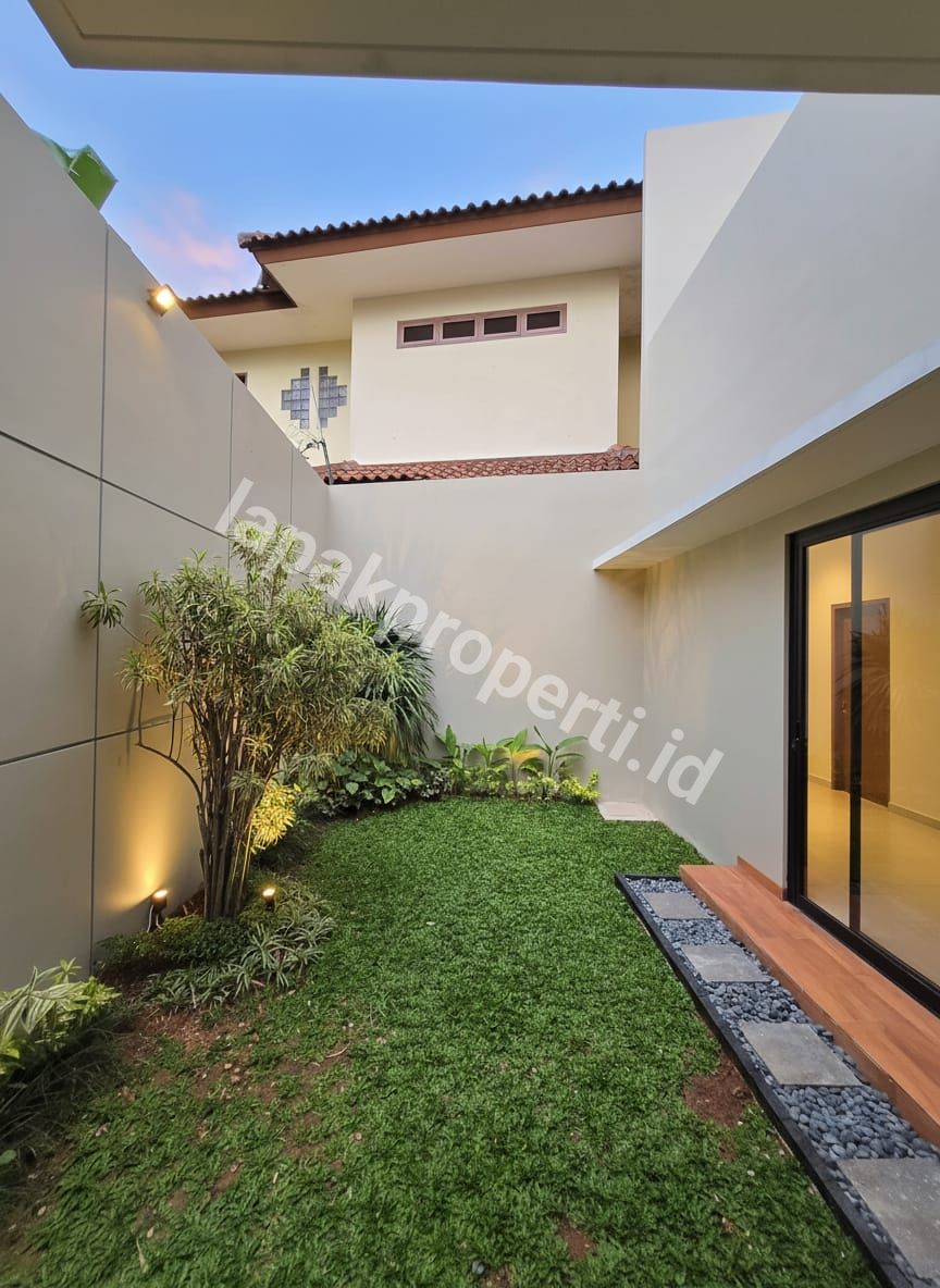 Foto Rumah Baru Dalam Komplek Akses Jalan Lebar Siap Huni - 10