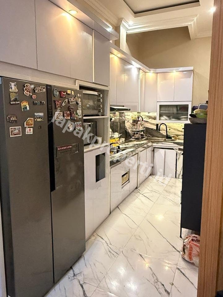 Foto Dijual Rumah Semi Furnished Akses Motor Dekat RS Persahabatan Di Pisangan Timur - 5