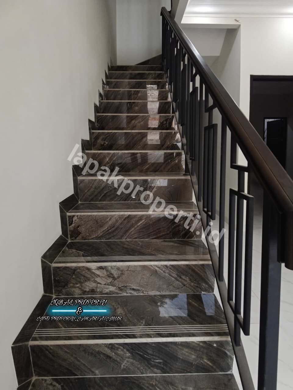 Foto Dijual rumah Baru Dalam Komplek Di Pondok Kelapa Jakarta Timur - 12