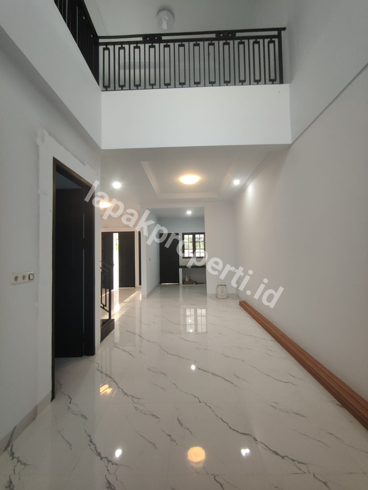 Foto Dijual Rumah Baru Dalam Komplek Di Pondok Kelapa Jakarta Timur - 8