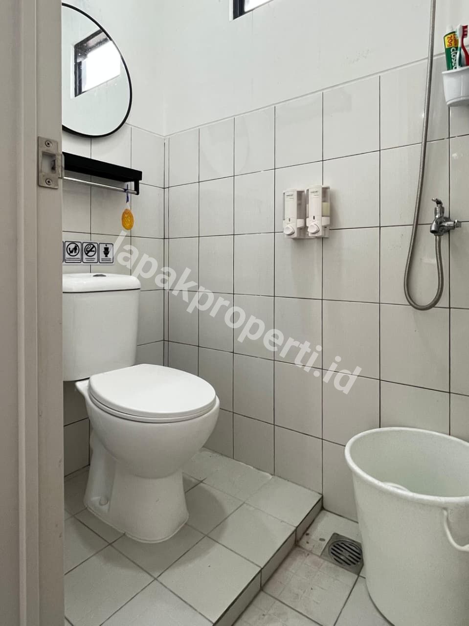 Foto RUMAH CLUSTER FULL FURNISHED SIAP HUNI di JABABEKA RESIDENCE CIKARANG BEKASI - 12