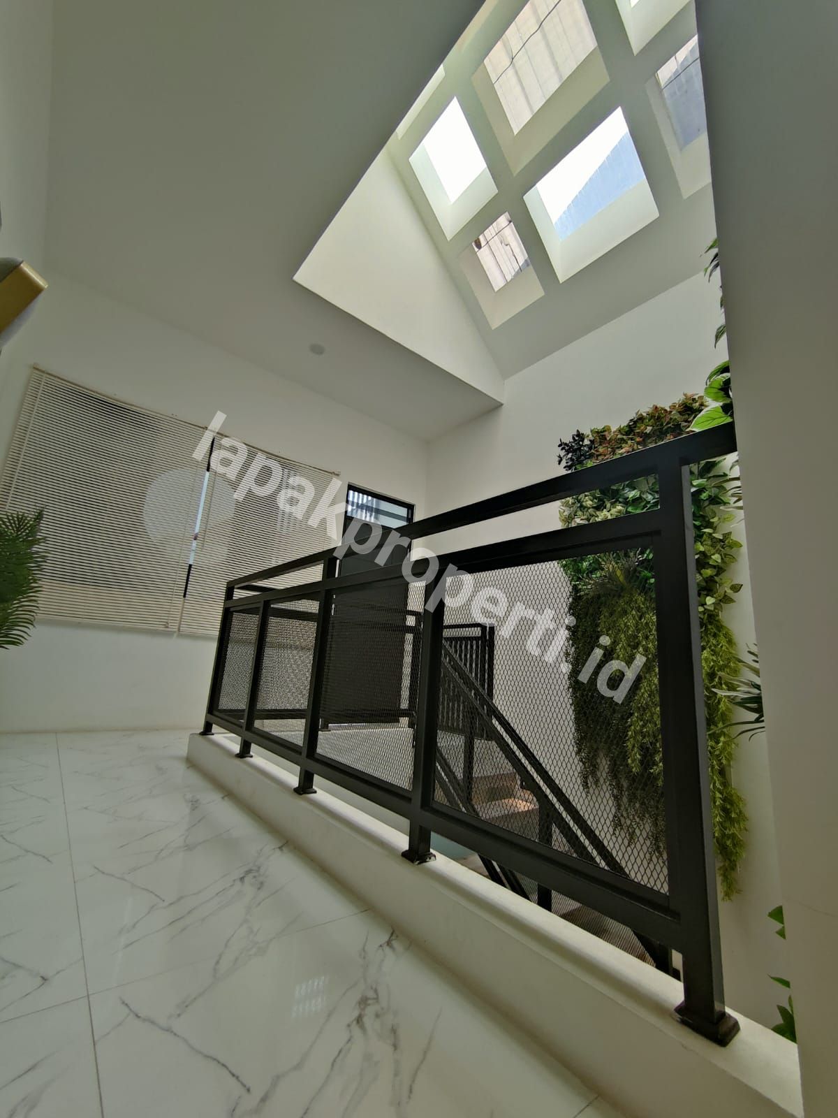 Foto Dijual Rumah Secondary Siap Huni Di Duren Sawit Jakarta Timur - 7