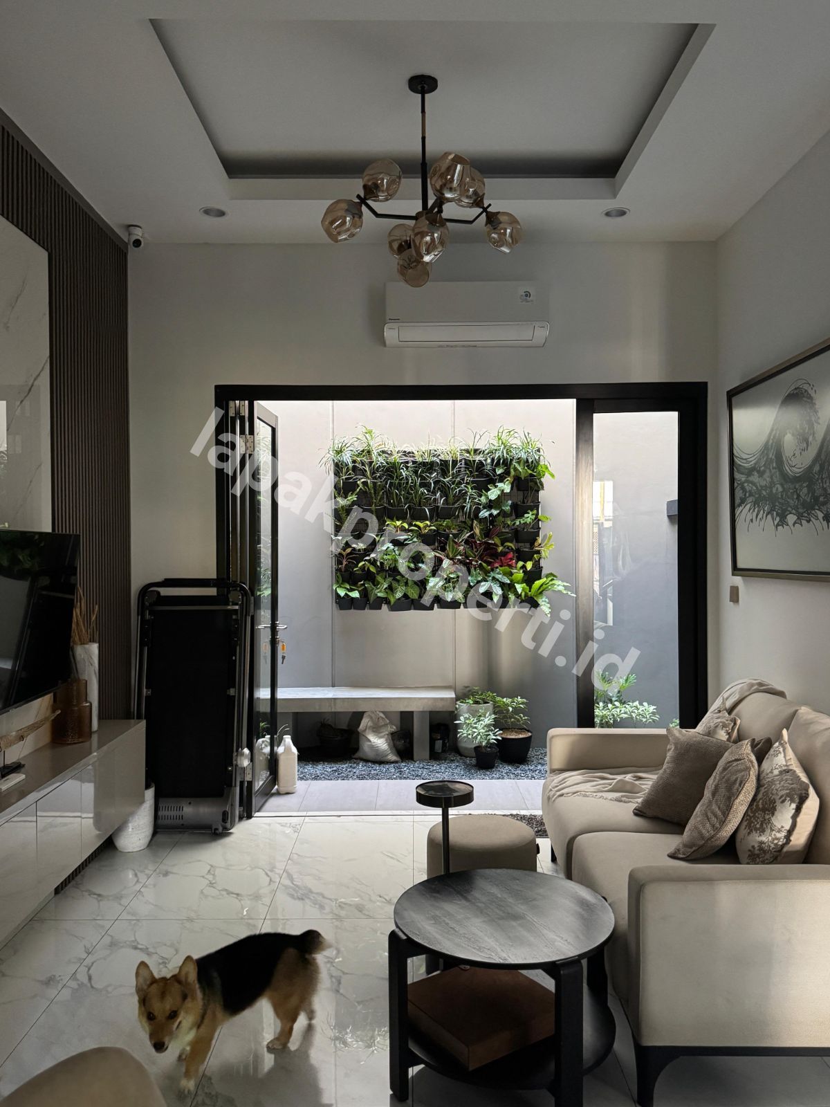 Foto Dijual Rumah Secondary Full Furnished Dalam komplek Di Rawamangun Jakarta Timur - 11