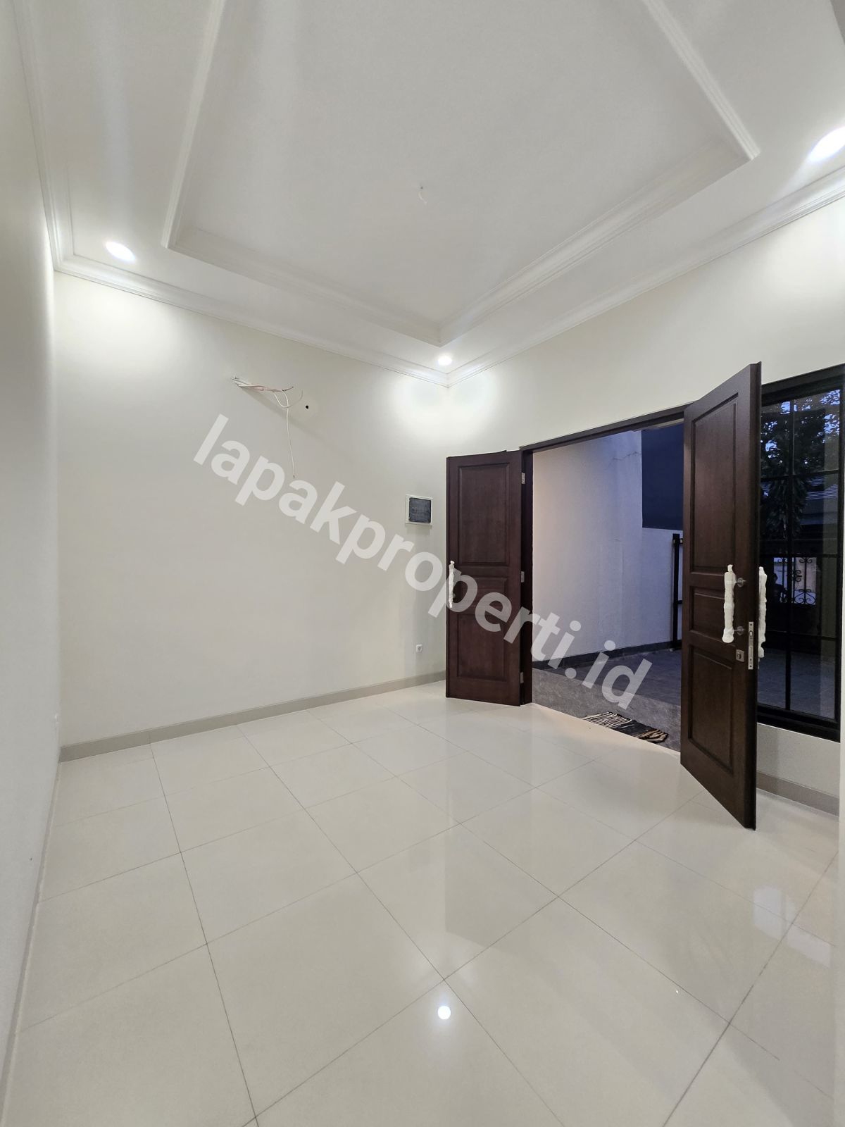 Foto Turun Harga Rumah Non Komplek Siap Huni Di Duren Sawit Jakarta Timur - 3