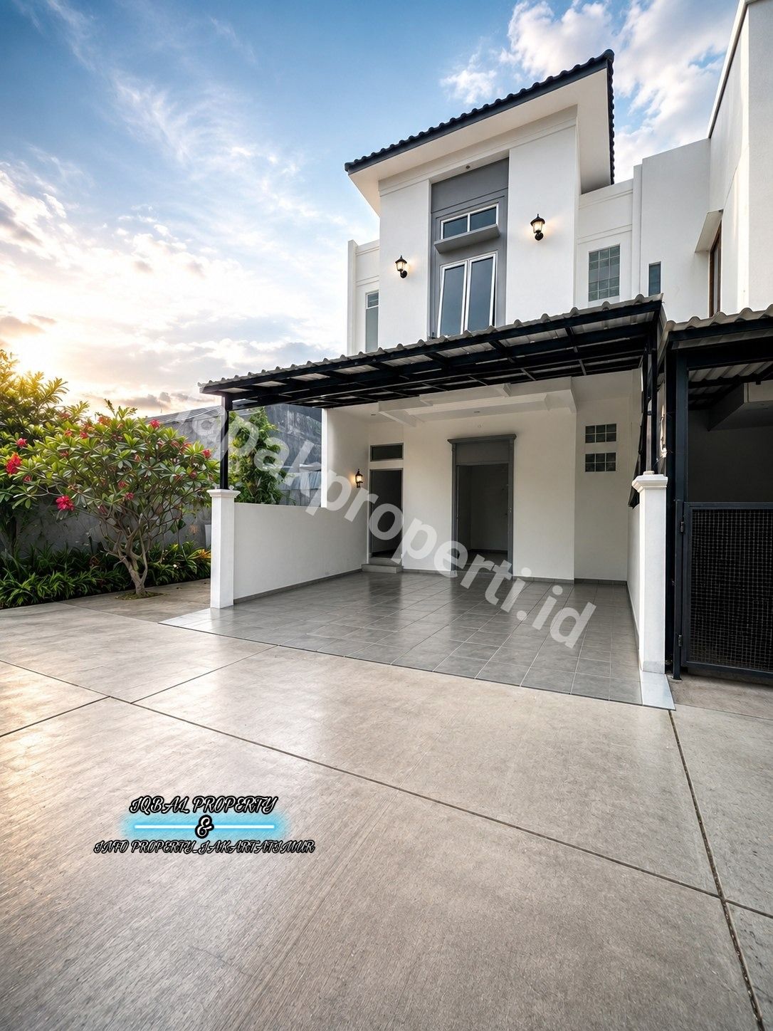 Foto Dijual Rumah Baru Design Classic Modern Siap Huni - 2