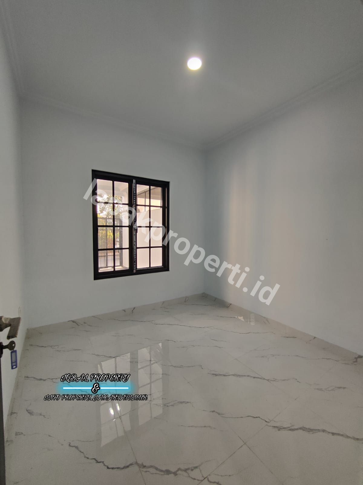 Foto Dijual Rumah Baru Dengan Rofftop Siap Huni Di Pondok Kelapa Jakarta Timur - 8