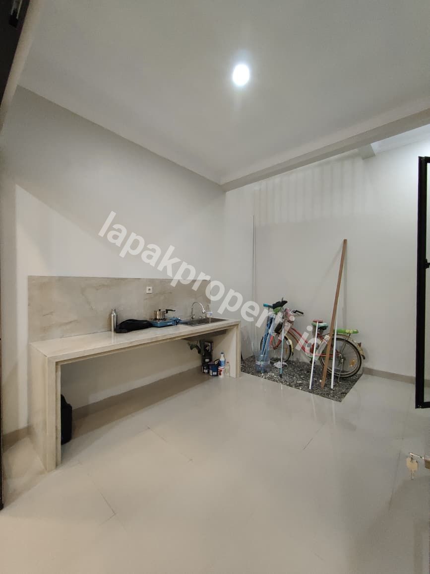 Foto Dijual Rumah Baru Dalam Komplek Tenang Di Rawamangun Jakarta Timur - 4