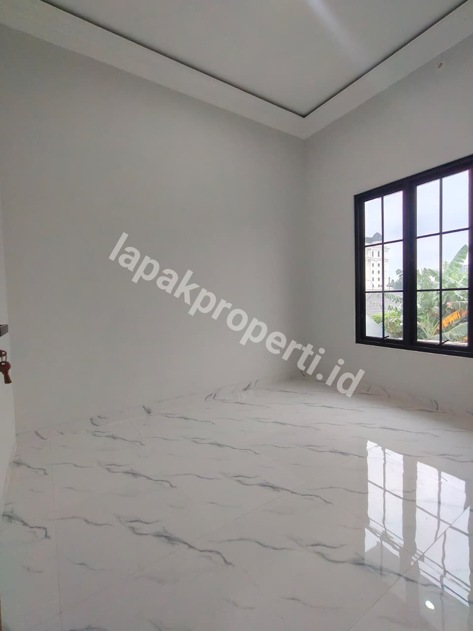 Foto Dijual Rumah Modern Classic 2 Lantai  Di Cipayung Jakarta Timur - 6