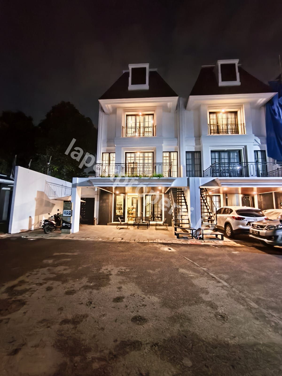 RUMAH BARU DALAM CLUSTER STRATEGIS di PESANGGRAHAN JAKARTA SELATAN