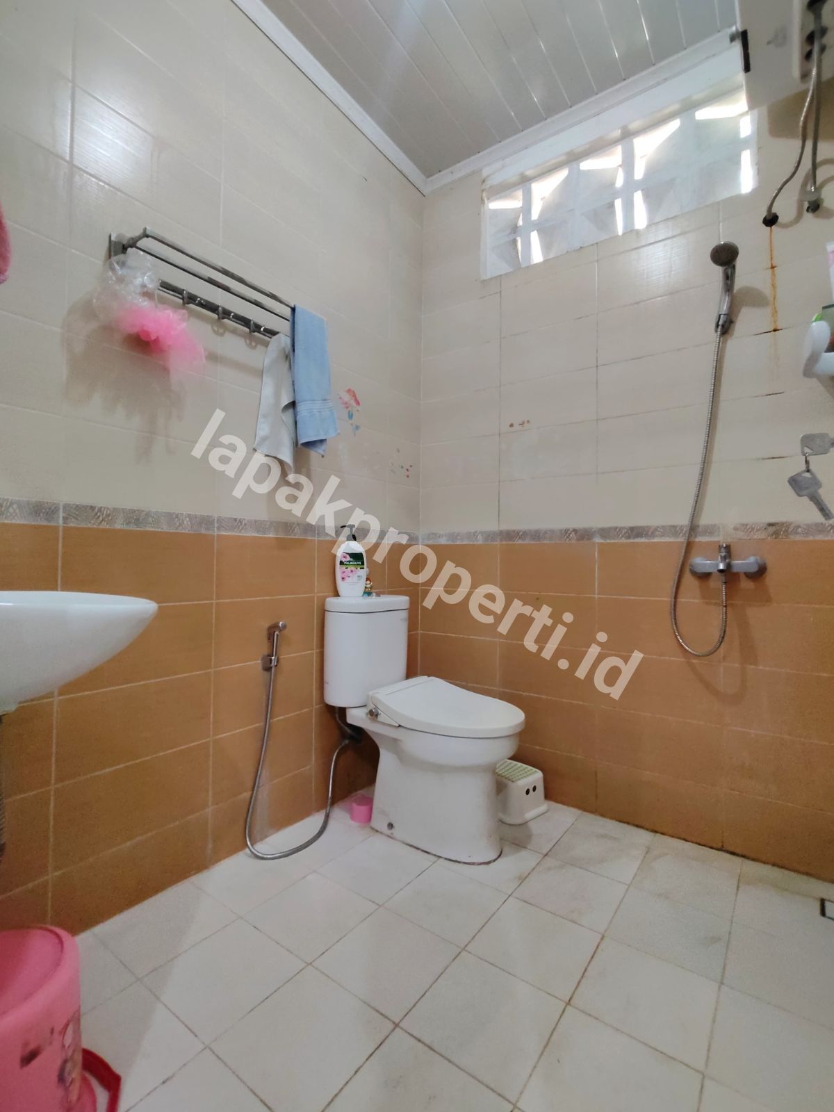 Foto Dijual Rumah Secondary Dalam Komplek Siap Huni Di Pondok Kelapa Jakarta Timur - 10