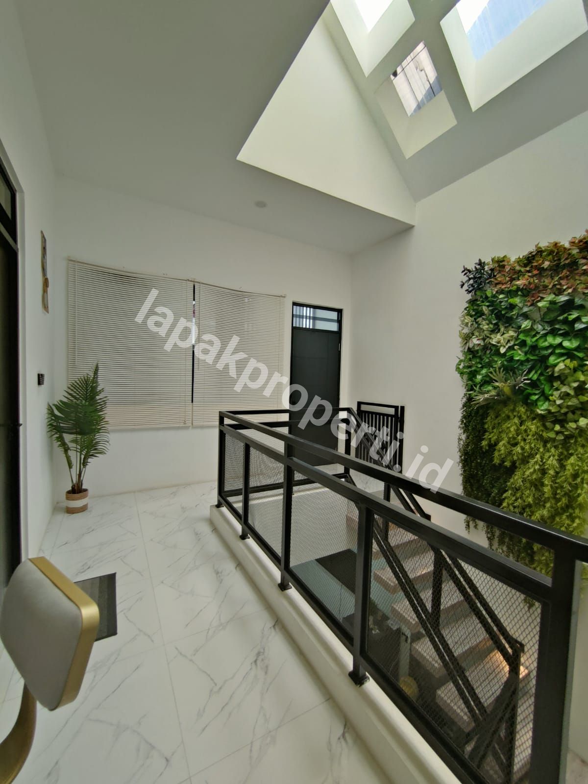 Foto Dijual Rumah Secondary Siap Huni Di Duren Sawit Jakarta Timur - 4