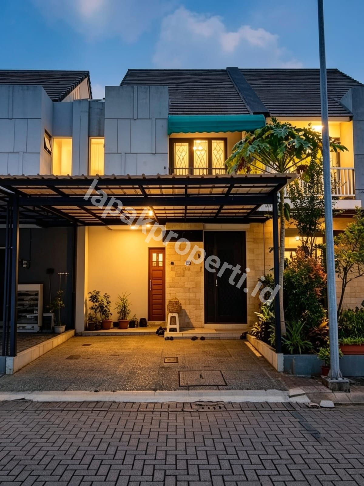 Foto Rumah Dalam Cluster Premier Rieviera Di Rawamangun Jakarta Timur - 1