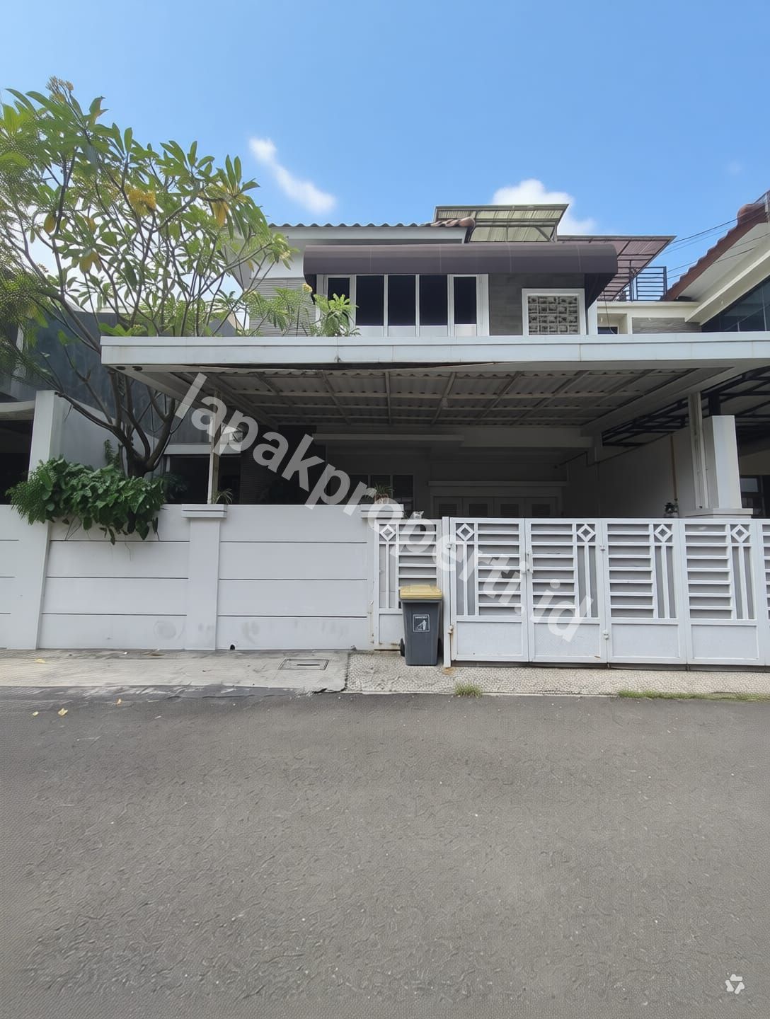 Foto Dijual Rumah Secondary Dalam Komplek Siap Huni Di Pondok Kelapa Jakarta Timur - 1