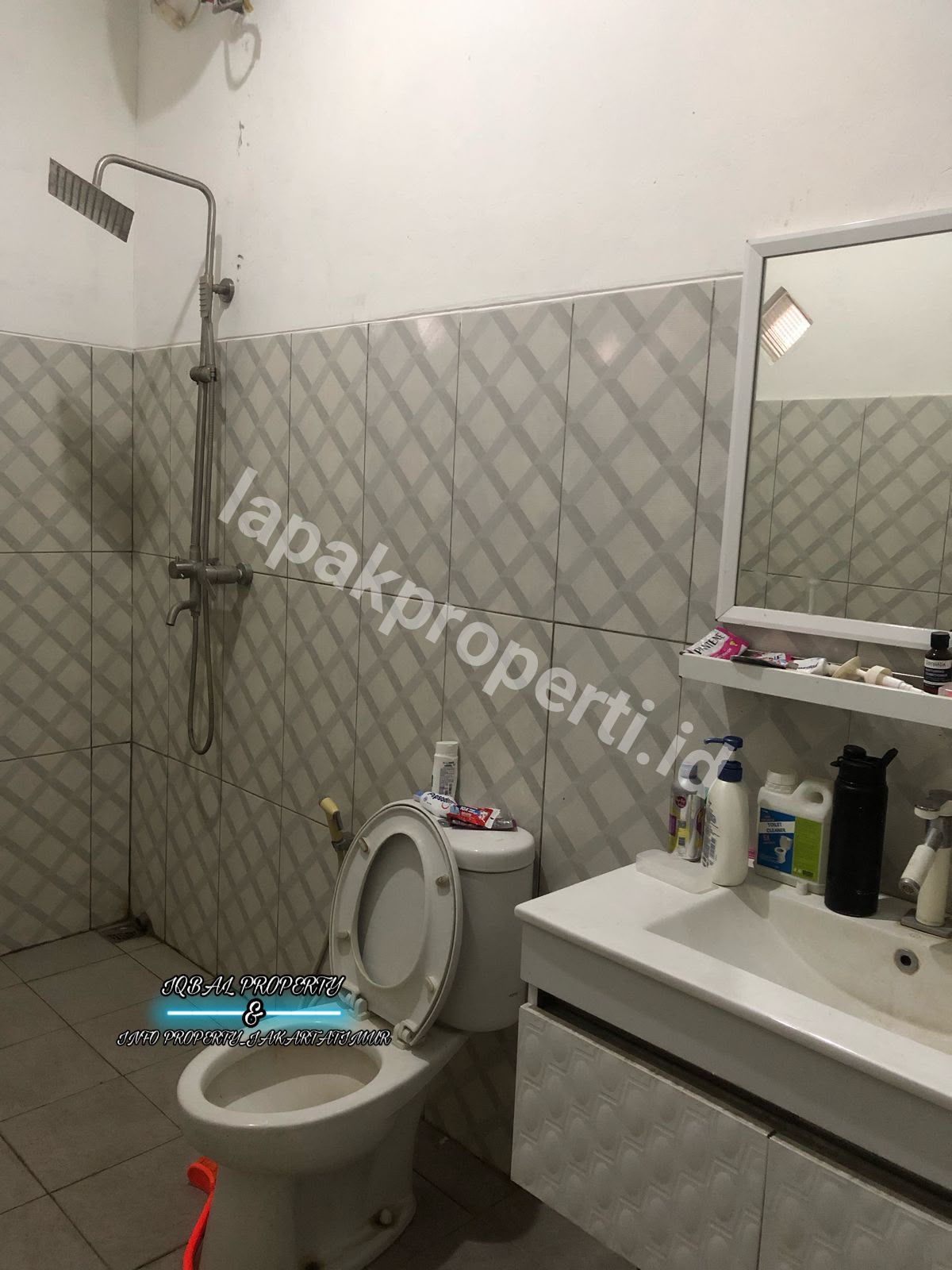 Foto Rumah Dekat RS Persahabatan Di Pisangan Timur Jakarta Timur - 7
