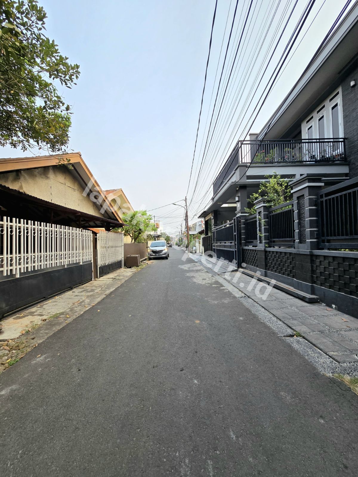 Foto TURUN HARGA Rumah Second Dalam Komplek Di Pondok Kelapa Jakarta Timur - 2