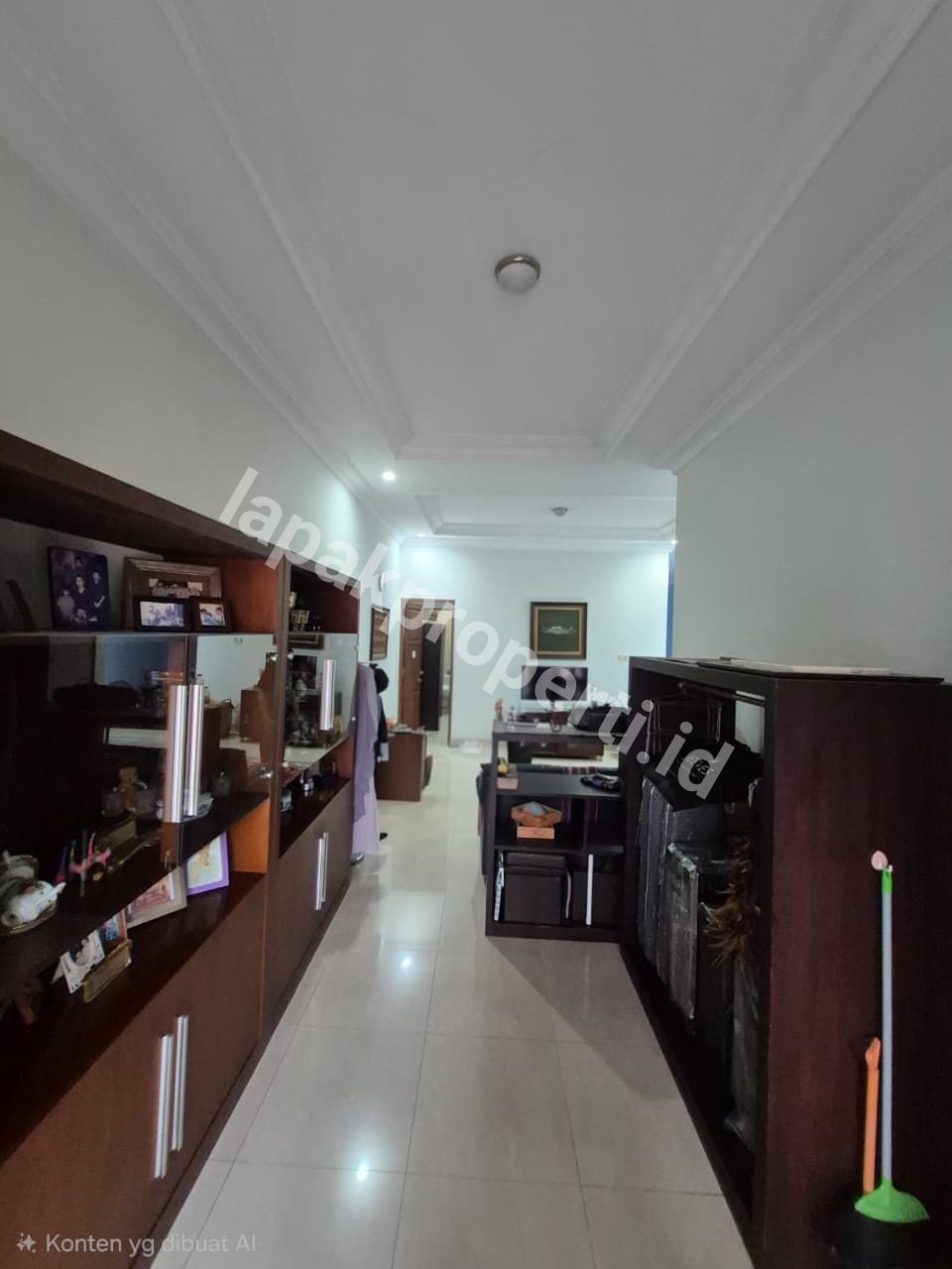 Foto Rumah Secondary Dalam komplek Di Cempaka Putih Jakarta Pusat - 4