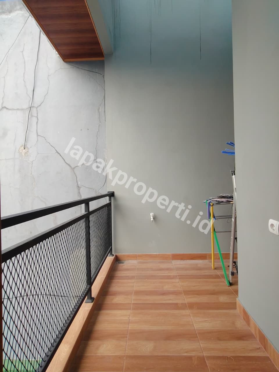 Foto Dijual Rumah Secondary Siap Huni Di Ciracas Jakarta Timur - 13