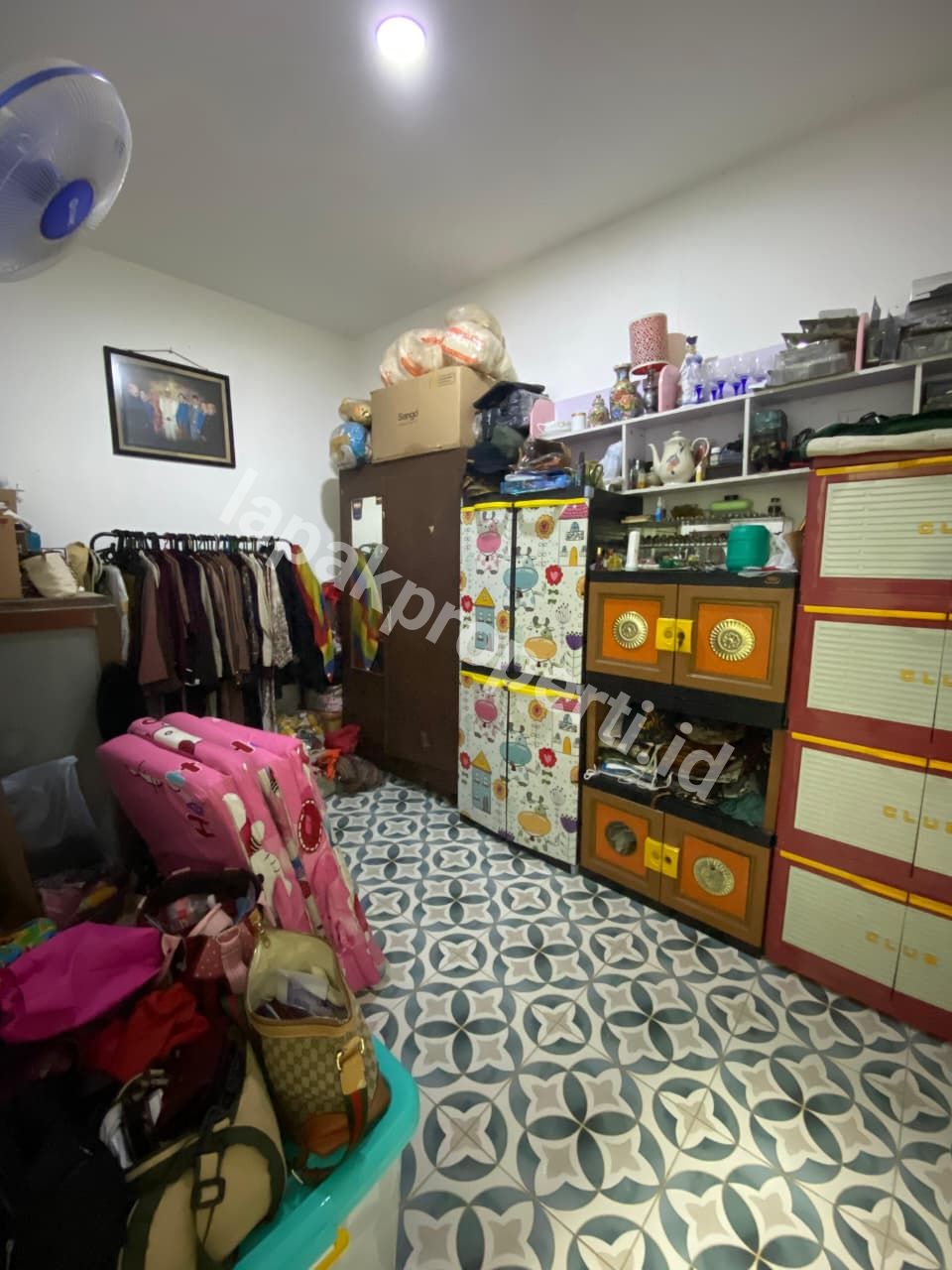 Foto RUMAH INDUK dan KOST LOKASI STRATEGIS di MATRAMAN RAYA JAKARTA TIMUR - 10